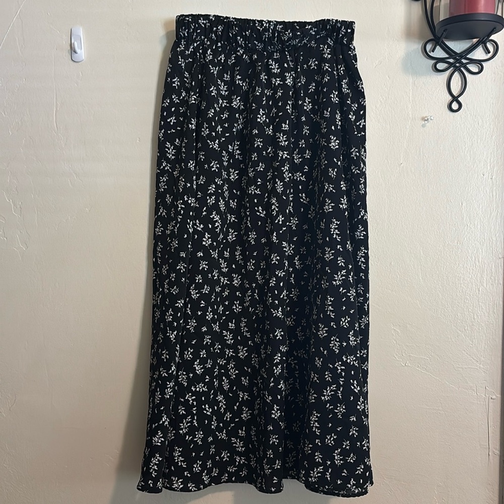 SHIEN Floral skirt